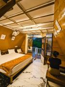 Vagamon Leafmist frame cabin vagamon