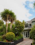 The Grove Lodge Guesthouse