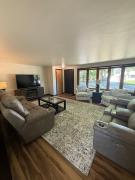 Three Bedroom Ranch walking distance to Lambeau