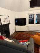 Bright & Spacious 2-Bed Flat with Ensuites Bright & Spacious 2-Bed Flat with Ensuites