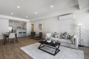 Spacious 3-Bed Apartment in Melbourne CBD