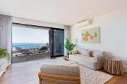 Stylish Apartment with Uninterrupted Ocean Views Alpha One 203