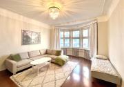 Elegant Jugend city retreat 79m2