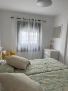 La Esquinita de abajo