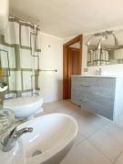 Crabola Sunset House