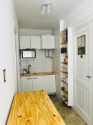 Monoambiente con balcón soleado