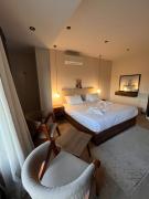 New Galleria Pyramids view inn