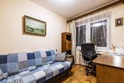Cozy 3 Bed Apartment in Kaunas with Free Parking