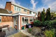 Top East Tilbury