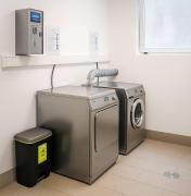 Urban Retreat with Balcony, Bright and Central Porto