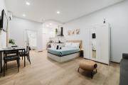 New Apartment - La puerta de olivo