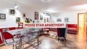 Movie Star Apartment with garden