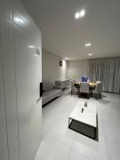 Apto a 200mts do mar Meia Praia - Itapema