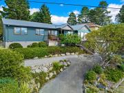 LakeShore - Jindabyne Holiday Home