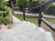 Large house close to the city tranquil setting