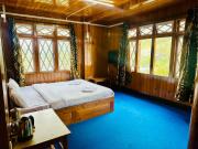 Top Lachung