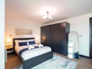 Luxury 2 Bed Apartment In Central Leeds Sleeps 6
