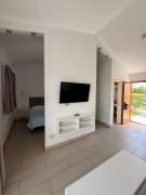 Secret Bungalow, Los Arcos