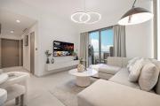 NEW LUX High Floor Burj Views