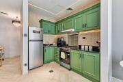 Luxury 1BHK with Stunning Canal View Business Bay