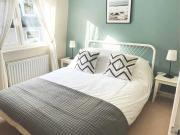 Very Central - 3 Bedrooms, Sleeps 6, garage & terrace