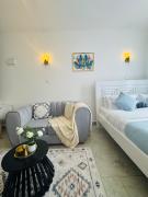 Elegant & Cozy Studio at Roysambu