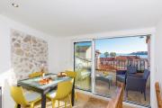 Fabulous old-town house, Vue Mer Terrasse, Philomer, 3 appartements