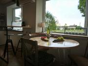 Cozy apartment with a fireplace in Loksa