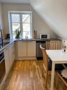 F27-1 3 people, 3 bedrooms, fully furnished