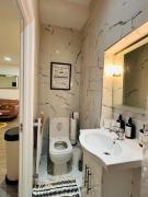 Peaceful Hideaway Flat Near Heathrow & Twickenham