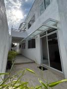 Lycanhikers Apartments