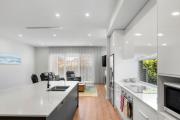 Top Henley Beach South