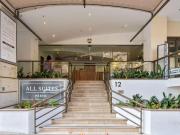 Skyline & Harbour Views-Top Floor