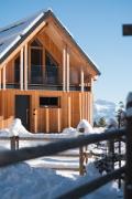 NEW OPENING "Sissi Chalets" - Unique Luxury Hideaway with Mountain view & Sauna