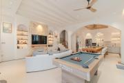 S Villa Ha Long - City Center & Near Beach - 4BR Private Villa with Pool, Jacuzzi, Sauna, Karaoke