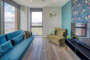 Relax in Style at our Cosy & Modern 2-Bed Flat