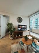 Moderno Depto con Terraza, Estacionamiento y Piscina, La Cisterna