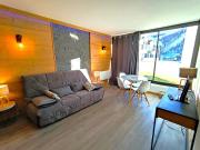 Appartement Rénové 2P avec Balcon Sud, Front de Neige, au Pied des Pistes - FR-1-292-64