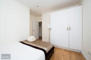 Elegant 2 Bed Marylebone Flat with Balcony