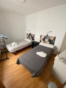 PUSHE Bedroom Granada Estacion Business & Art 1