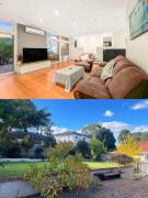 Stylish 4BR Home in the Centro of Glen Waverley