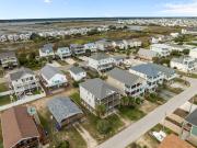 Surfin Turtle- Elevator, Views, Pet-Friendly