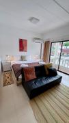 Holiday House Kata & Karon Phuket Hotel