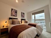 Luxury 2 bed Apt Near Ascot & Windsor