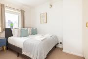 2 Bed Apartment in Surrey Quays