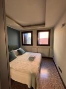 Eleganza Veneziana a Due Passi da Rialto