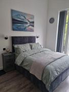 Brand new modern, quirky and stylish studio apartment Brand new modern, quirky and stylish studio apartment