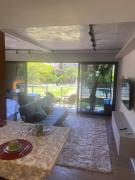 Estúdio com vista para Praça André Forster