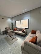 شقق Al Muaidi الفاخرة