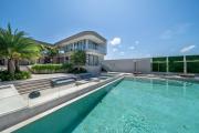 LegKo Villa - Sun-Kissed Getaway - New 4BR Villa Steps from Uluwatu Best Spots